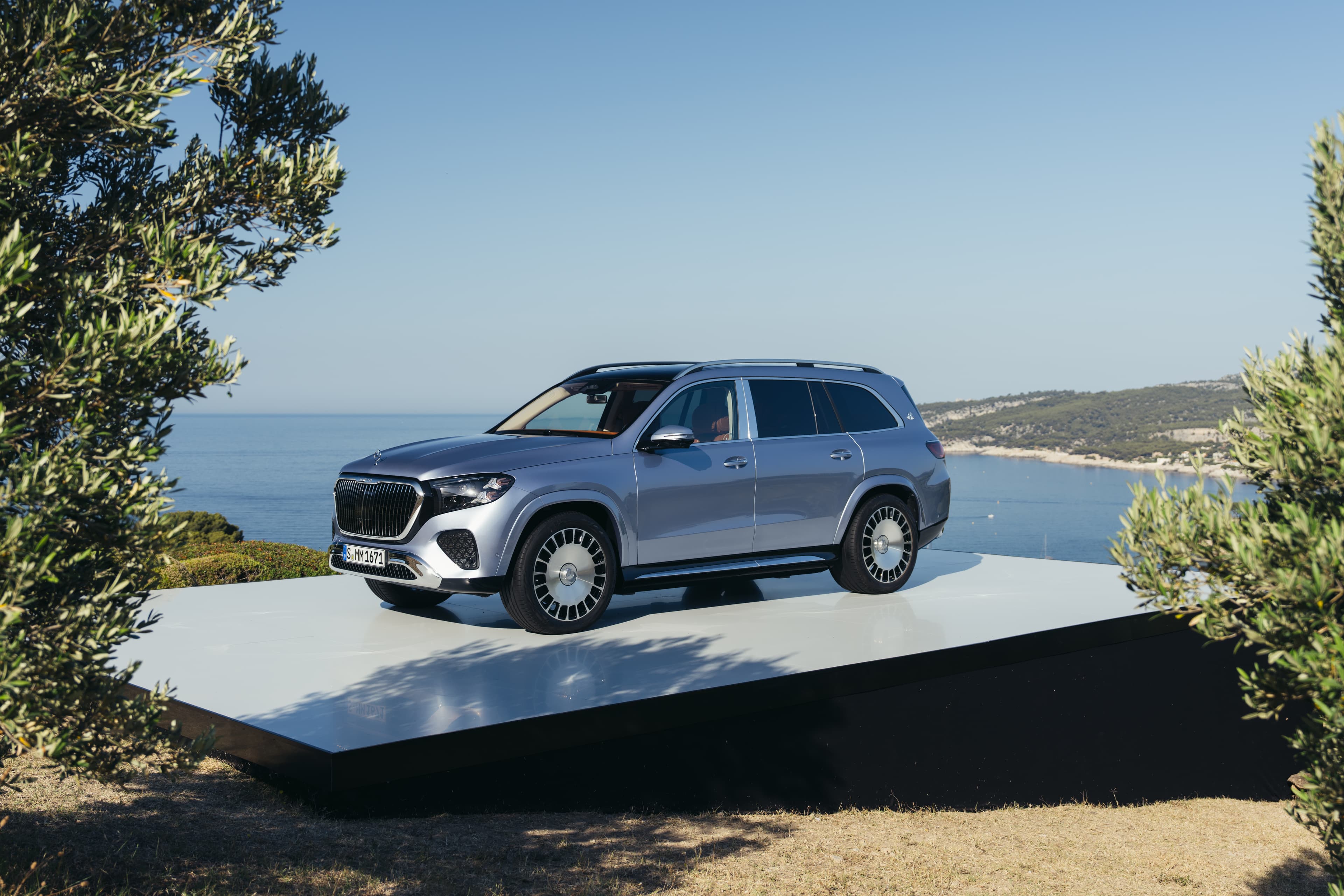 Mercedes logo