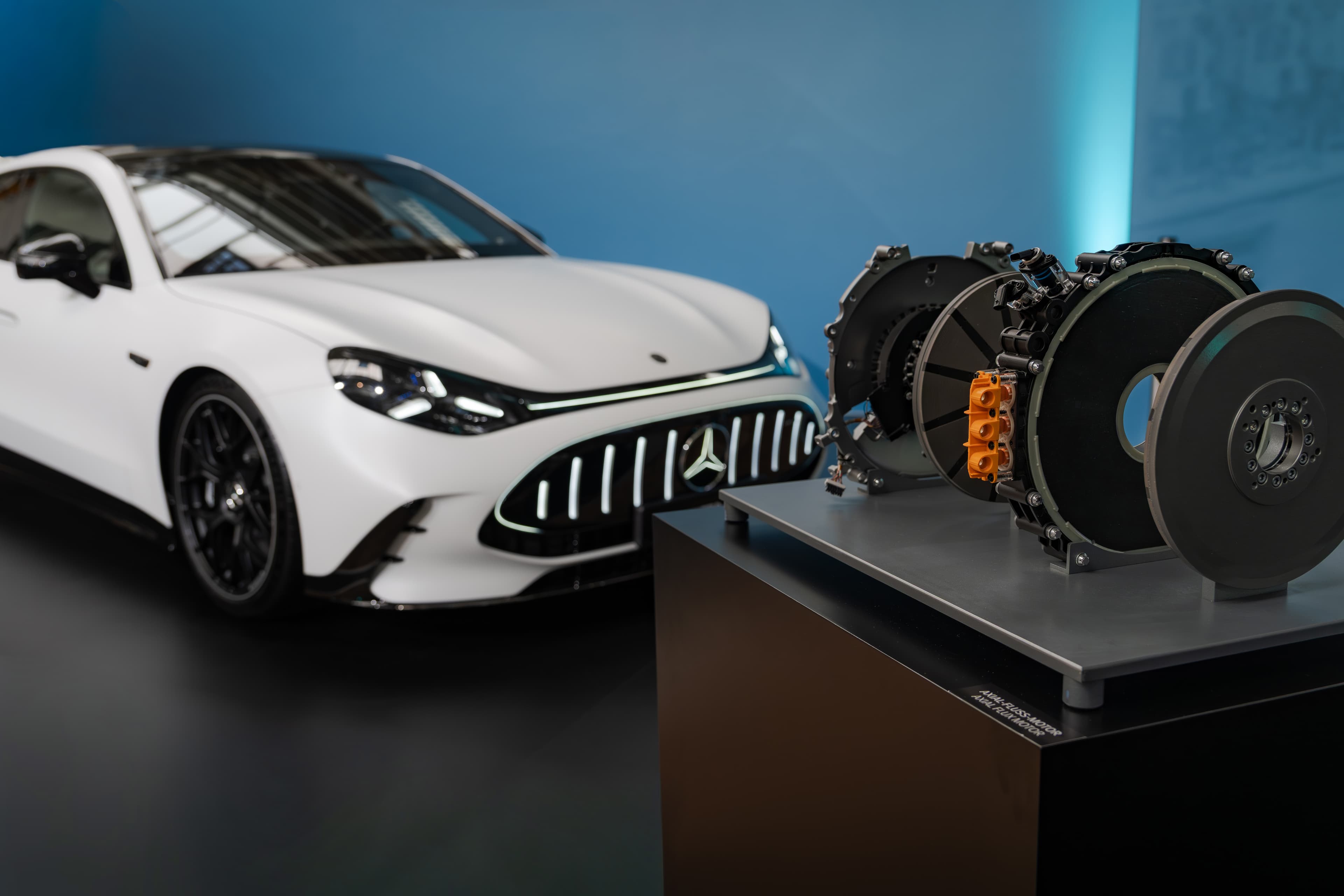 Mercedes logo