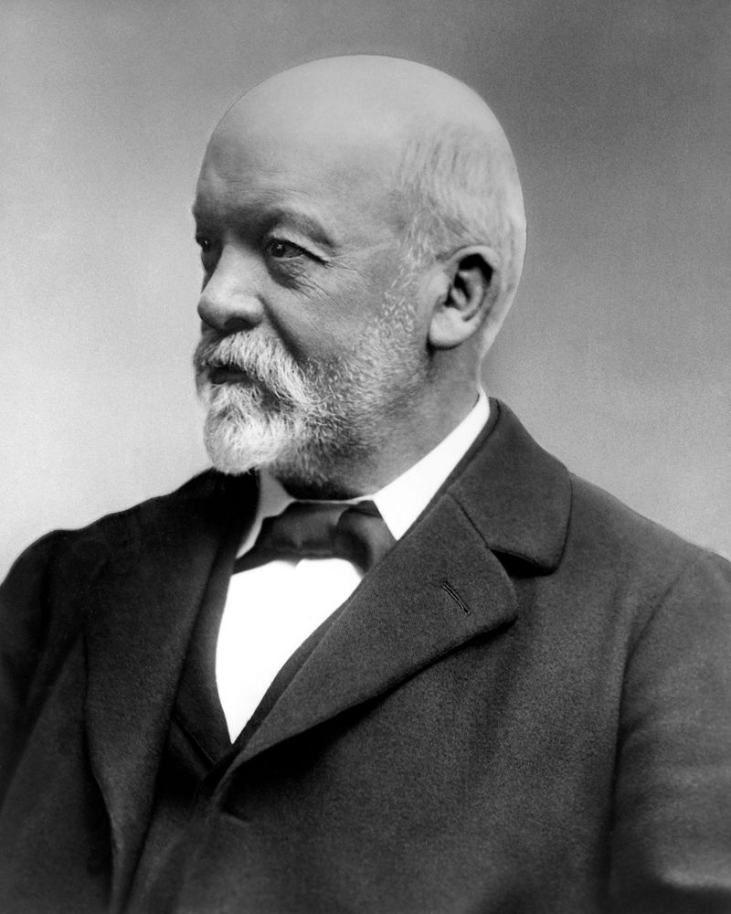 Gottlieb Daimler, 17. marca 1834 až 6. marca 1900. Portrétna fotografia okolo roku 1890. (označenie fotografie archívu Mercedes-Benz Classic: 19779)